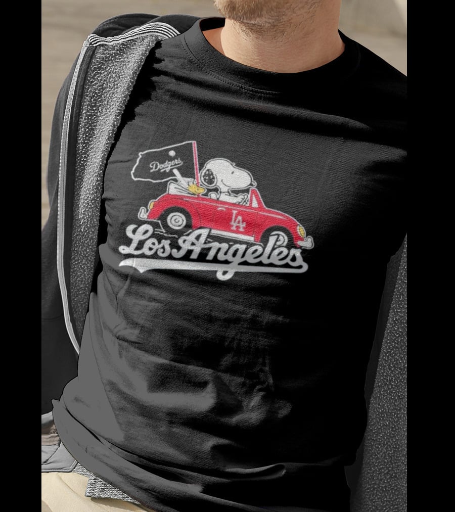 Los Angeles Dodgers Snoopy LA Car Dodgers Flag T-Shirt