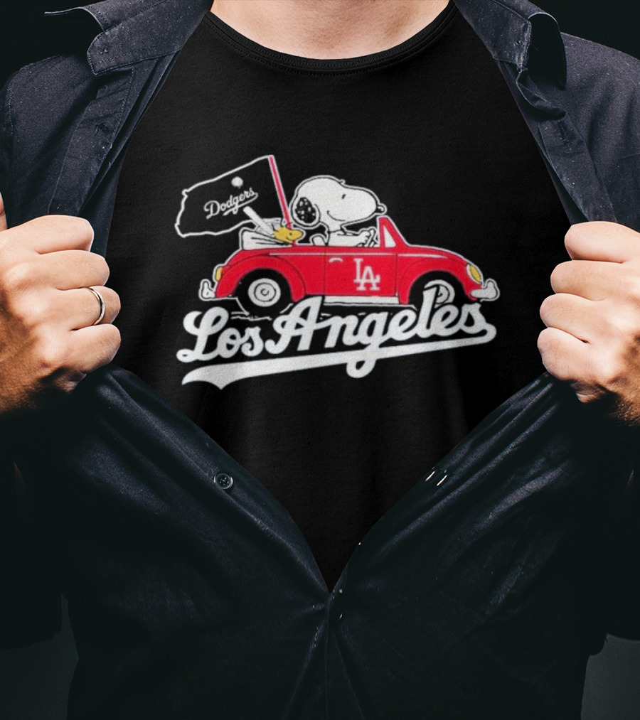 Los Angeles Dodgers Snoopy LA Car Dodgers Flag T-Shirt