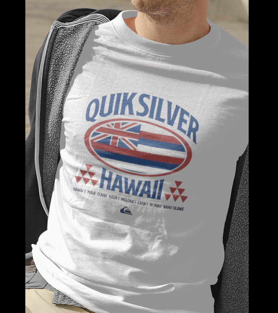 Quiksilver Hawaii Flag Design With Island Names - Hawai'i Maui O'ahu Kaua'i Moloka'i Lana'i Ni'ihau Kaho'olawe T-Shirt