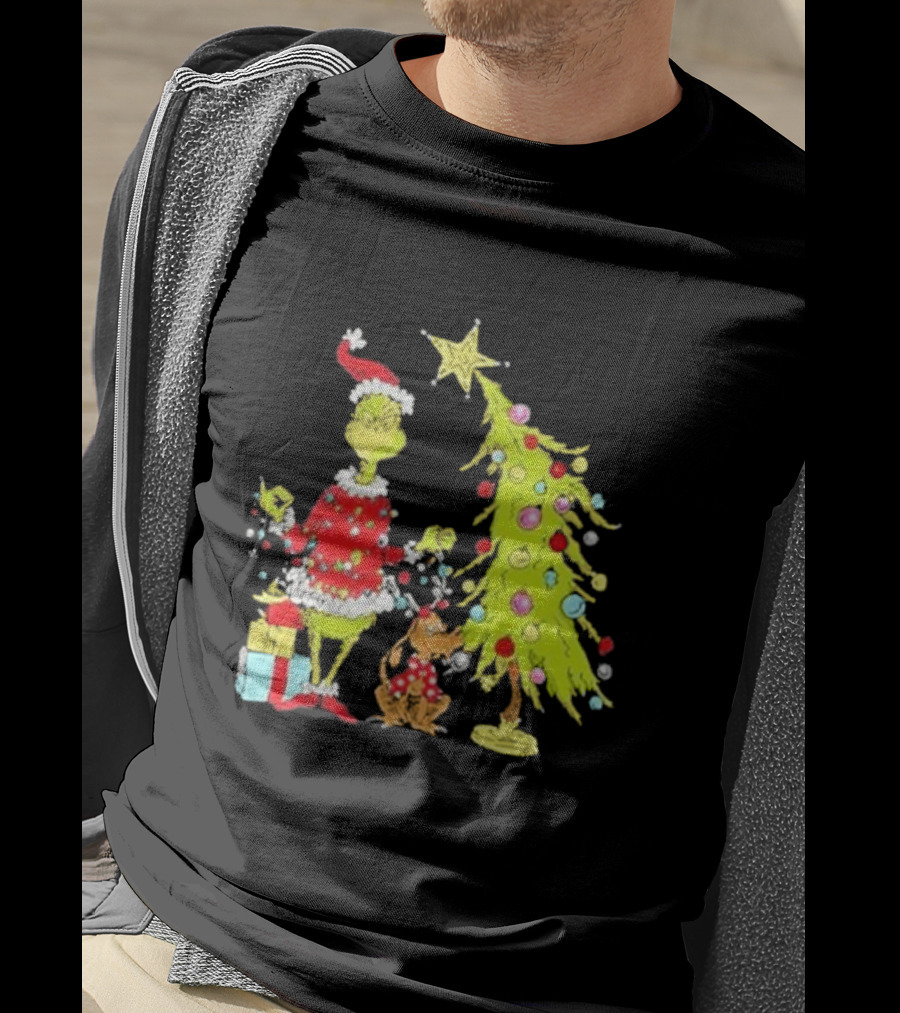Grinch Christmas Tree With Santa Hat And Max By Presents T-Shirt
