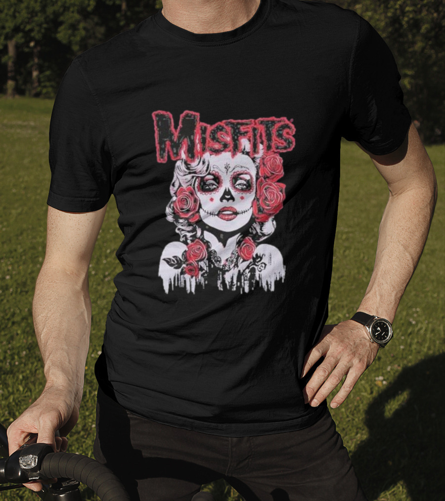 Misfits Dia De Los Muertos Iconic Star With Roses T-Shirt