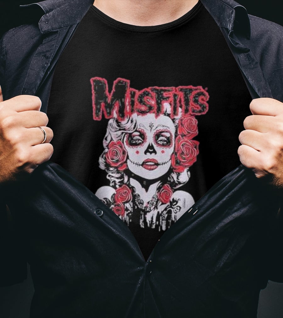 Misfits Dia De Los Muertos Iconic Star With Roses T-Shirt