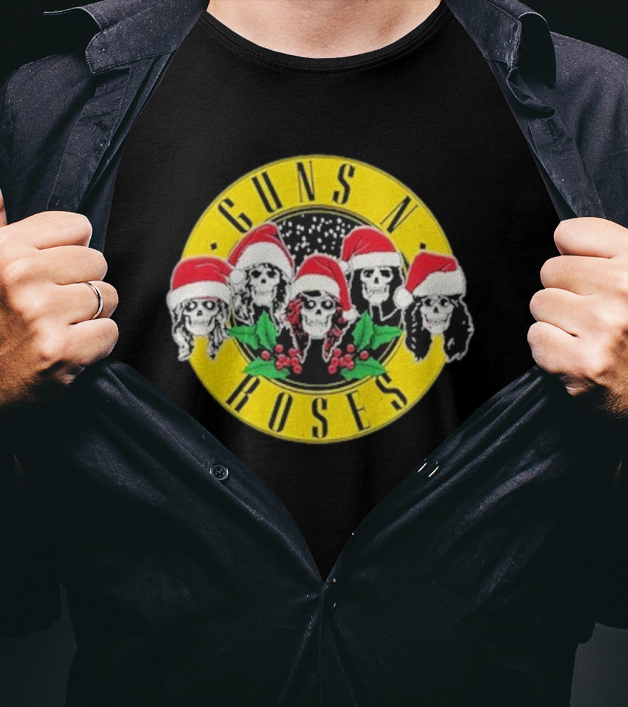 Guns N’ Roses Christmas Skulls Santa Hats T-Shirt