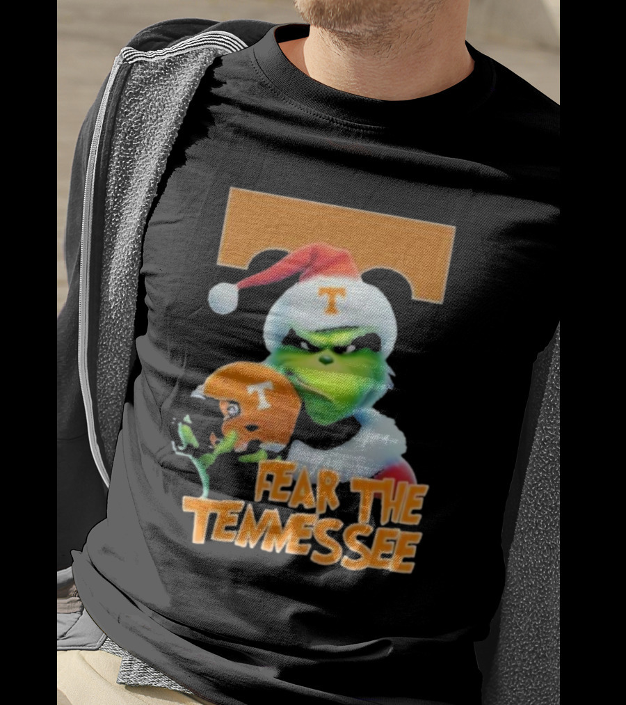 Fear The Tennessee Volunteers Grinch Football Helmets T-Shirt