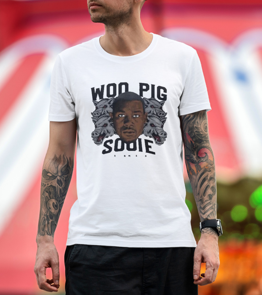 Woo Pig Sooie Darren McFadden Portrait with Razorback Heads T-Shirt