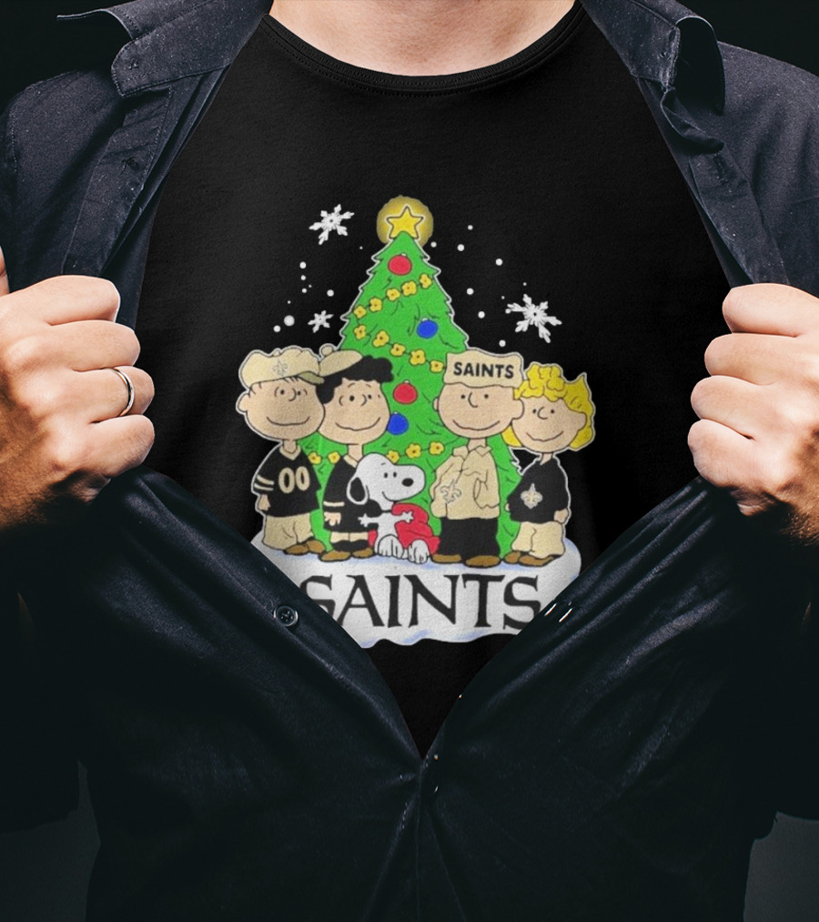 New Orleans Saints Snoopy Christmas Tree Peanuts Characters Snowflakes T-Shirt