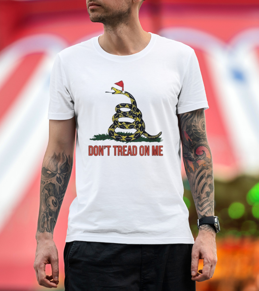 Don’t Tread On Me Christmas Santa Hat Gadsden Flag T-Shirt