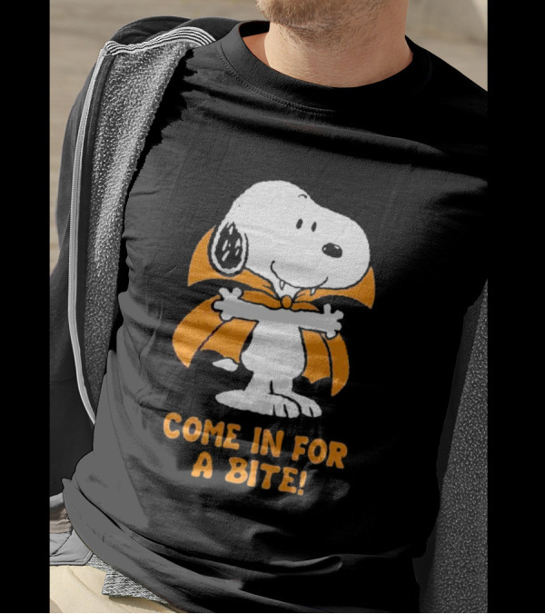 Peanuts Snoopy Vampire Come In For A Bite Halloween Costume T-Shirt