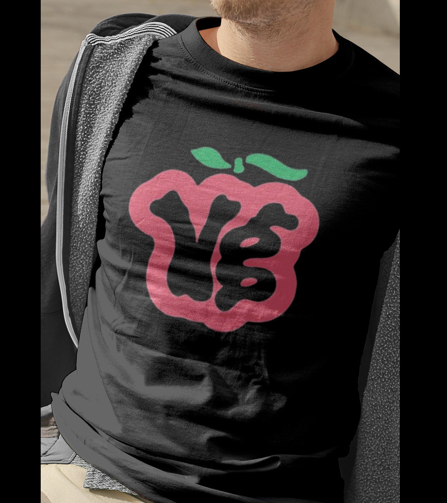 Cherry Studios Ying Yang Apple T-Shirt