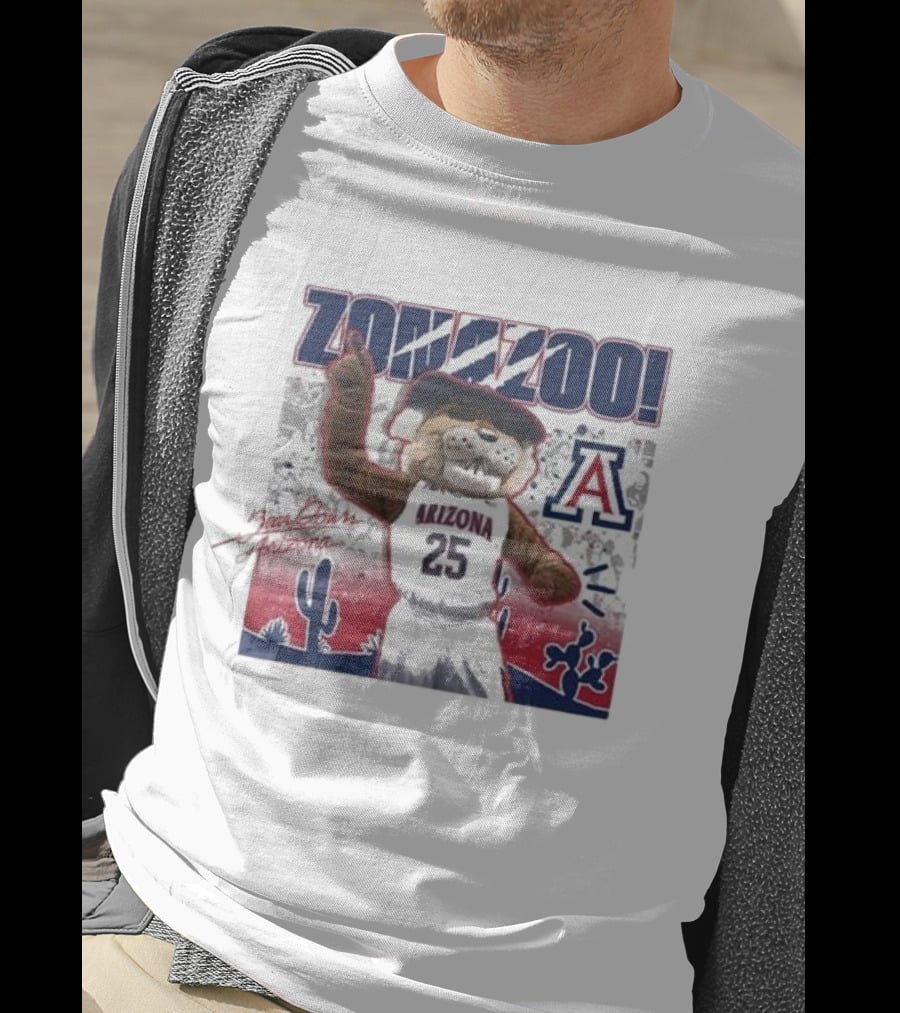 Arizona Wildcats Zona Zoo Wilbur Mascot Desert Scene T-Shirt
