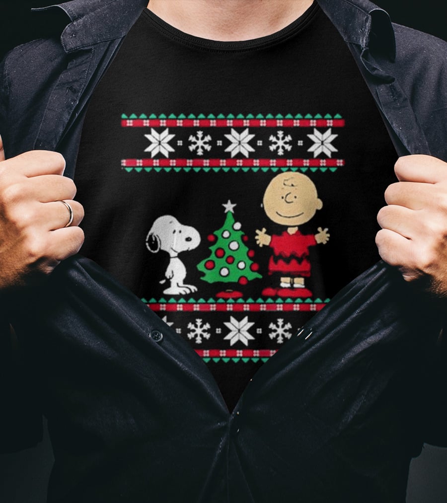 Snoopy And Charlie Brown With Christmas Tree T-Shirt