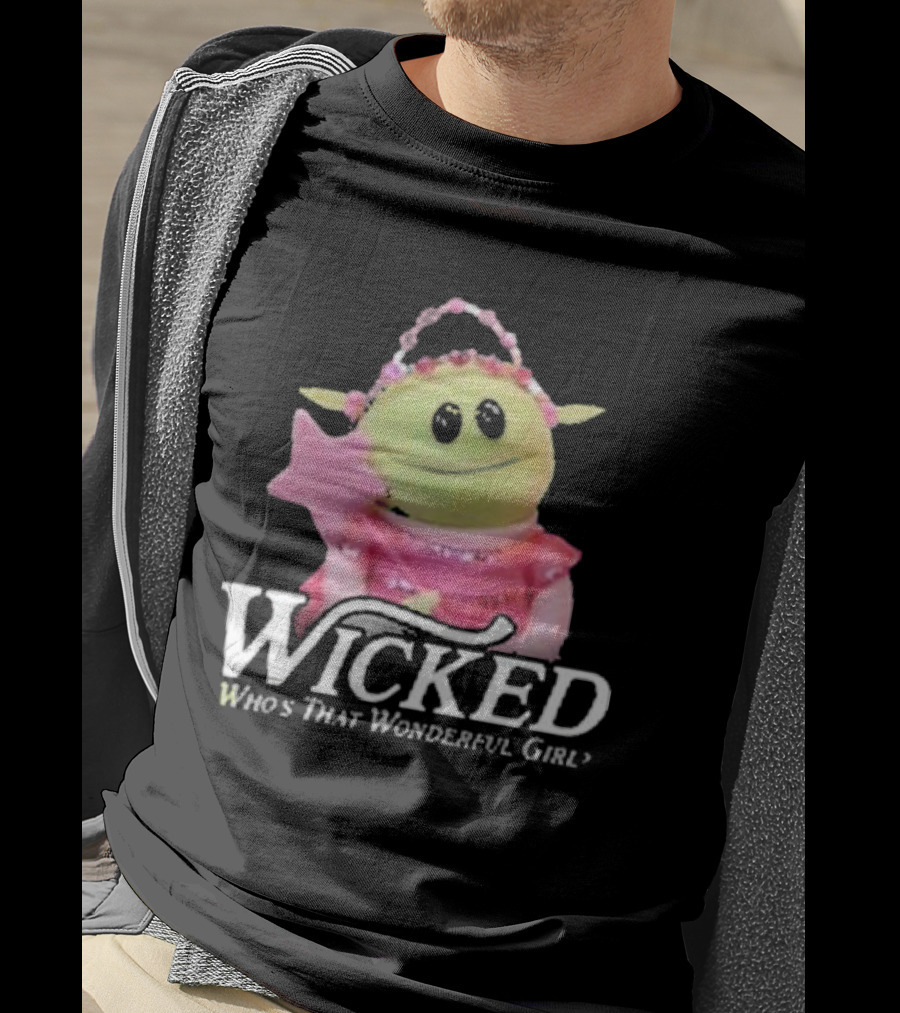 Wicked Who's That Wonderful Girl Alien Princess In Pink T-Shirt