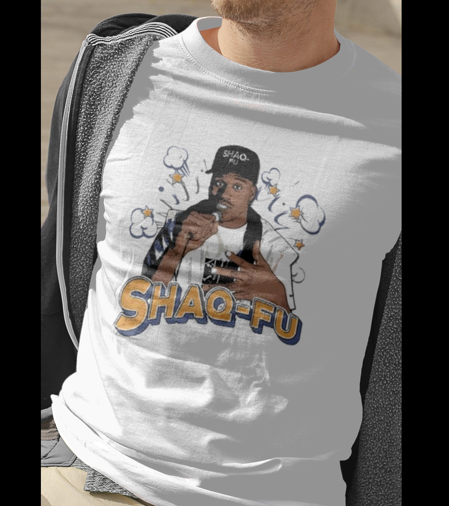 Shaq-Fu Comic Style Microphone Poderes Deportivos Y Comedia Vintage Retro 90s T-Shirt