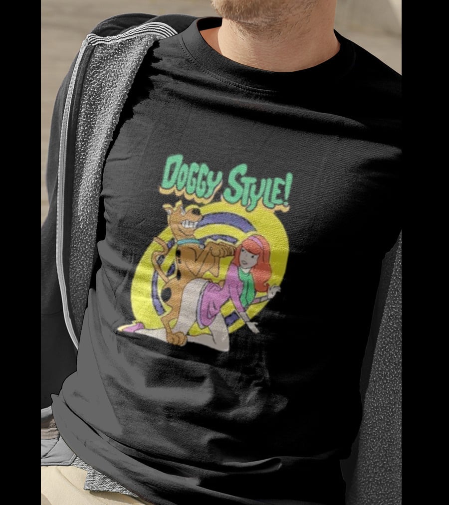 Scooby-Doo Doggy Style Daphne T-Shirt