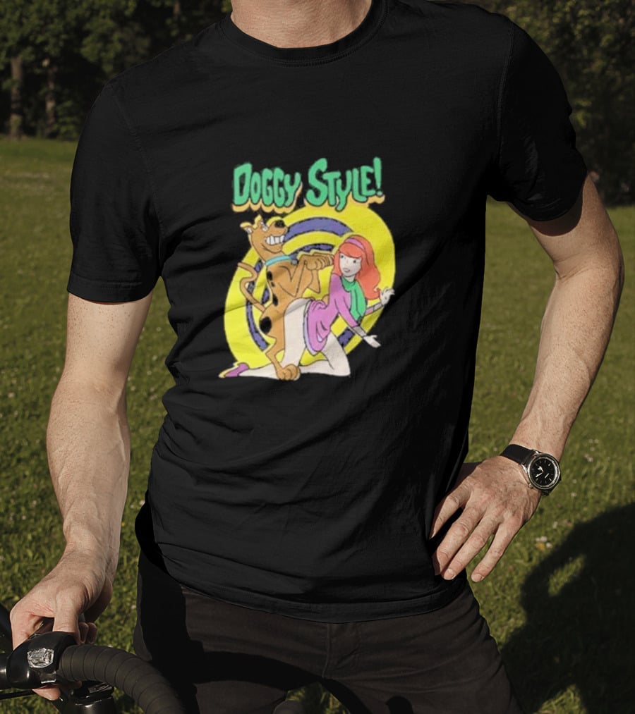 Scooby-Doo Doggy Style Daphne T-Shirt