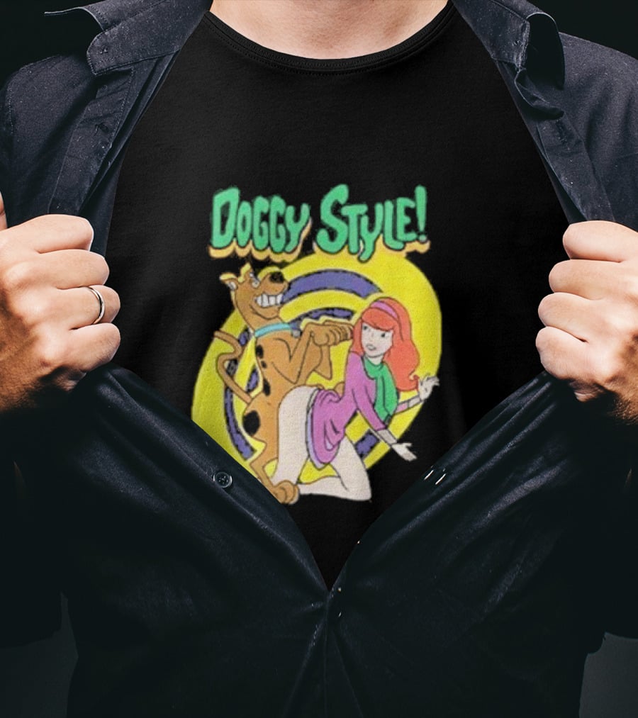 Scooby-Doo Doggy Style Daphne T-Shirt