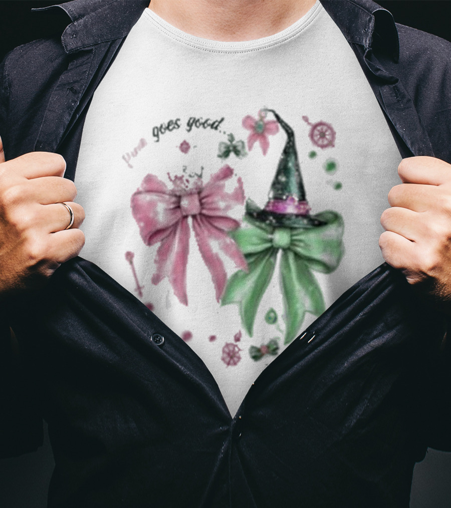 Pink Goes Good Wicked Green Christmas Bow Hat T-Shirt
