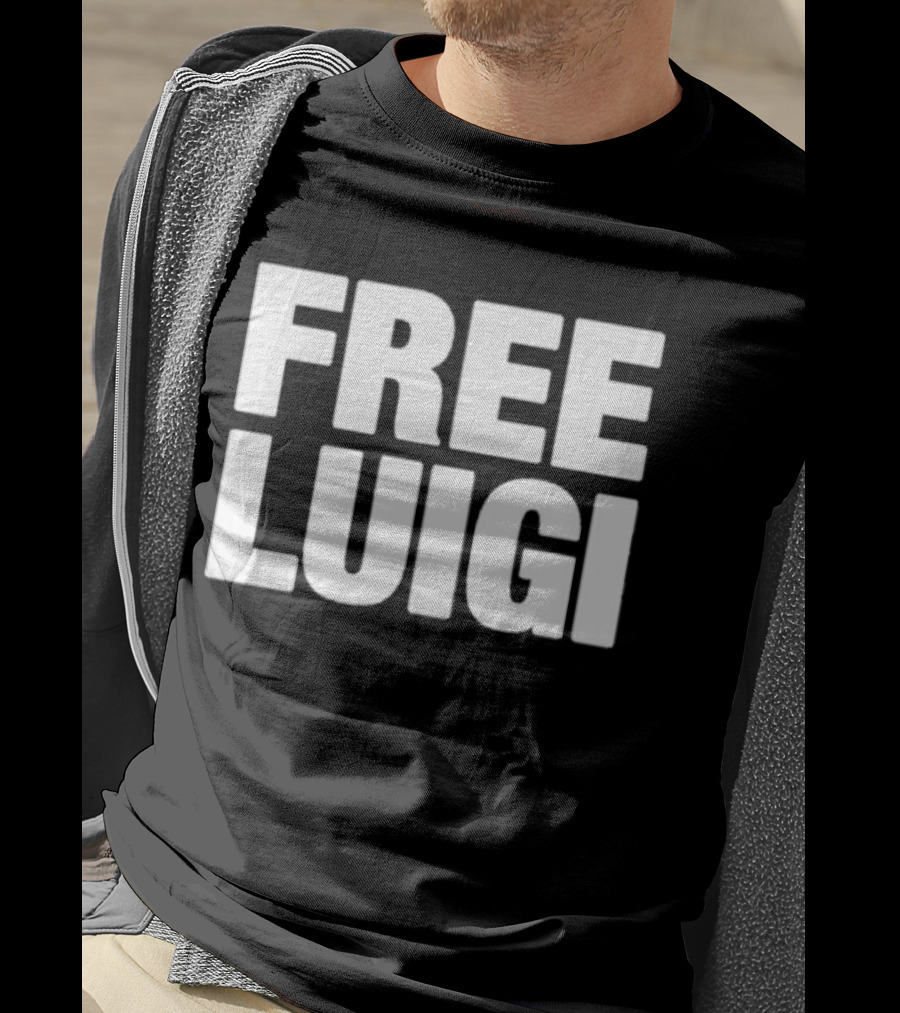 FREE LUIGI Nintendo Meme Fan Tee Mario Brothers T-Shirt