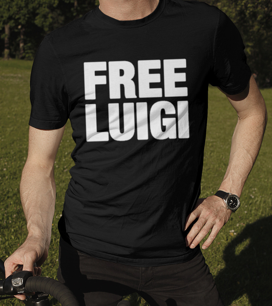 FREE LUIGI Nintendo Meme Fan Tee Mario Brothers T-Shirt