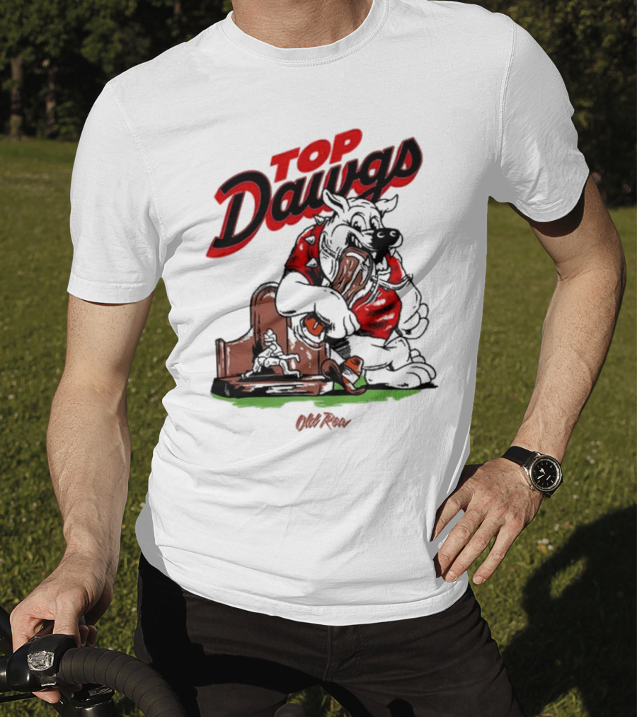 Top Dawgs Old Row Bulldog Eating Trophy Image T-Shirt