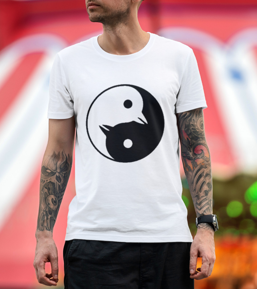 Yin Yang Penguins Pinguini Tattici Nucleari T-Shirt