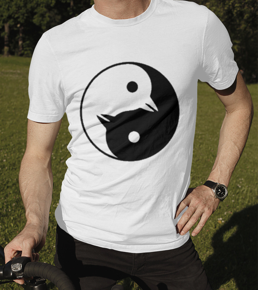 Yin Yang Penguins Pinguini Tattici Nucleari T-Shirt