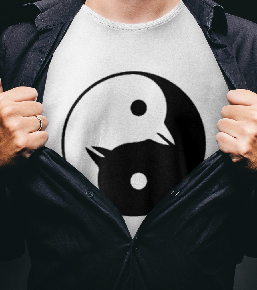 Yin Yang Penguins Pinguini Tattici Nucleari T-Shirt