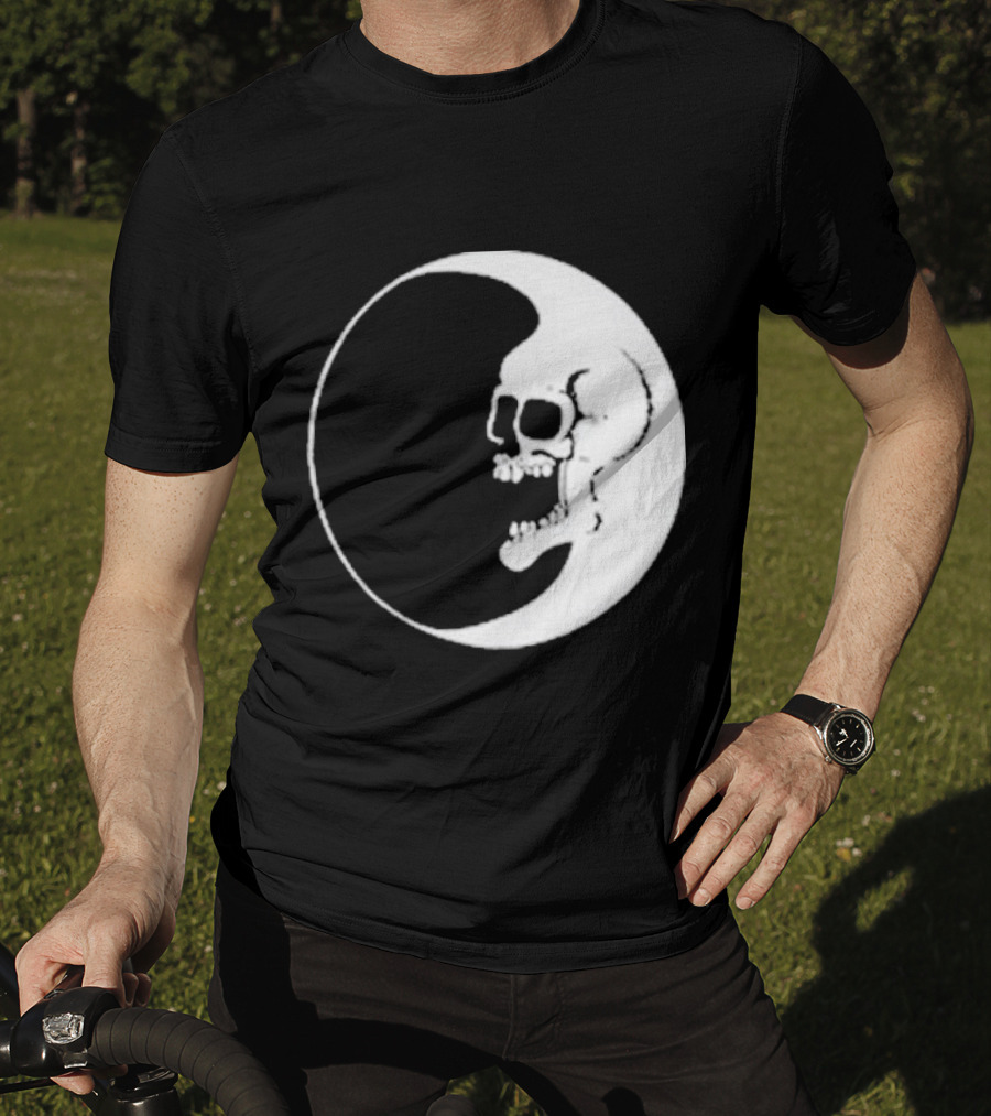 Zero Dead Moon Skull Crescent T-Shirt