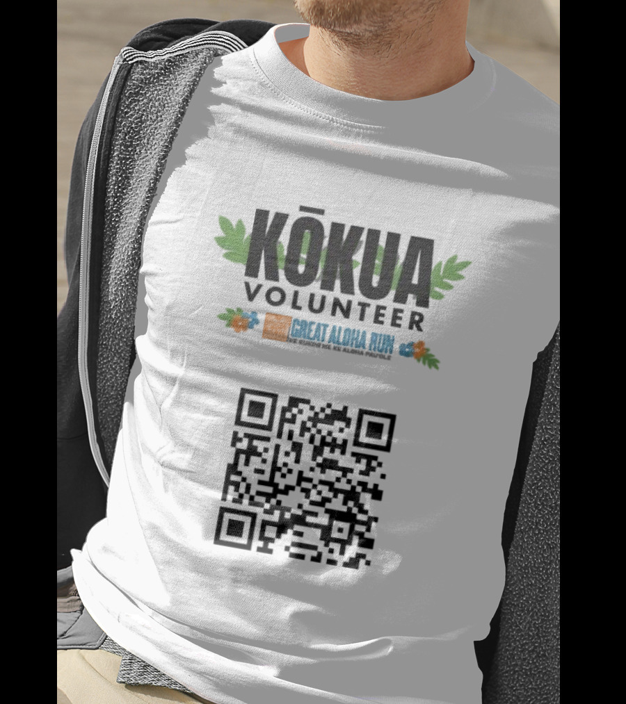 Kokua Volunteer Great Aloha Run Ke Kukinii Me Ke Aloha Pau Ole QR Code T-Shirt