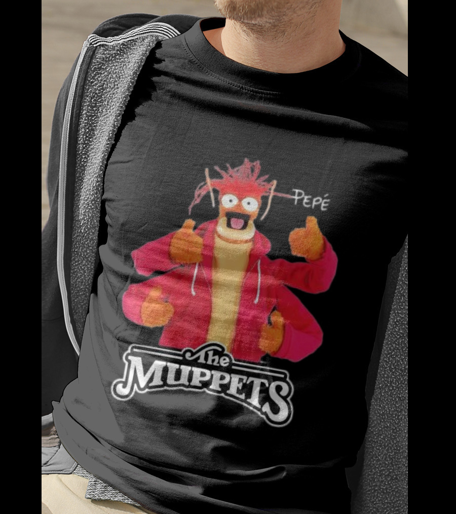 Disney The Muppets Pepé Four Thumbs Up Okay T-Shirt