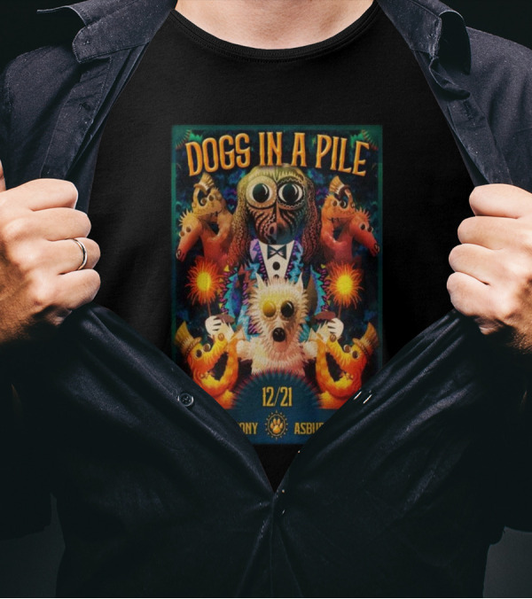 Dogs In A Pile The Stone Pony Asbury Park NJ 12/21 Concert T-Shirt