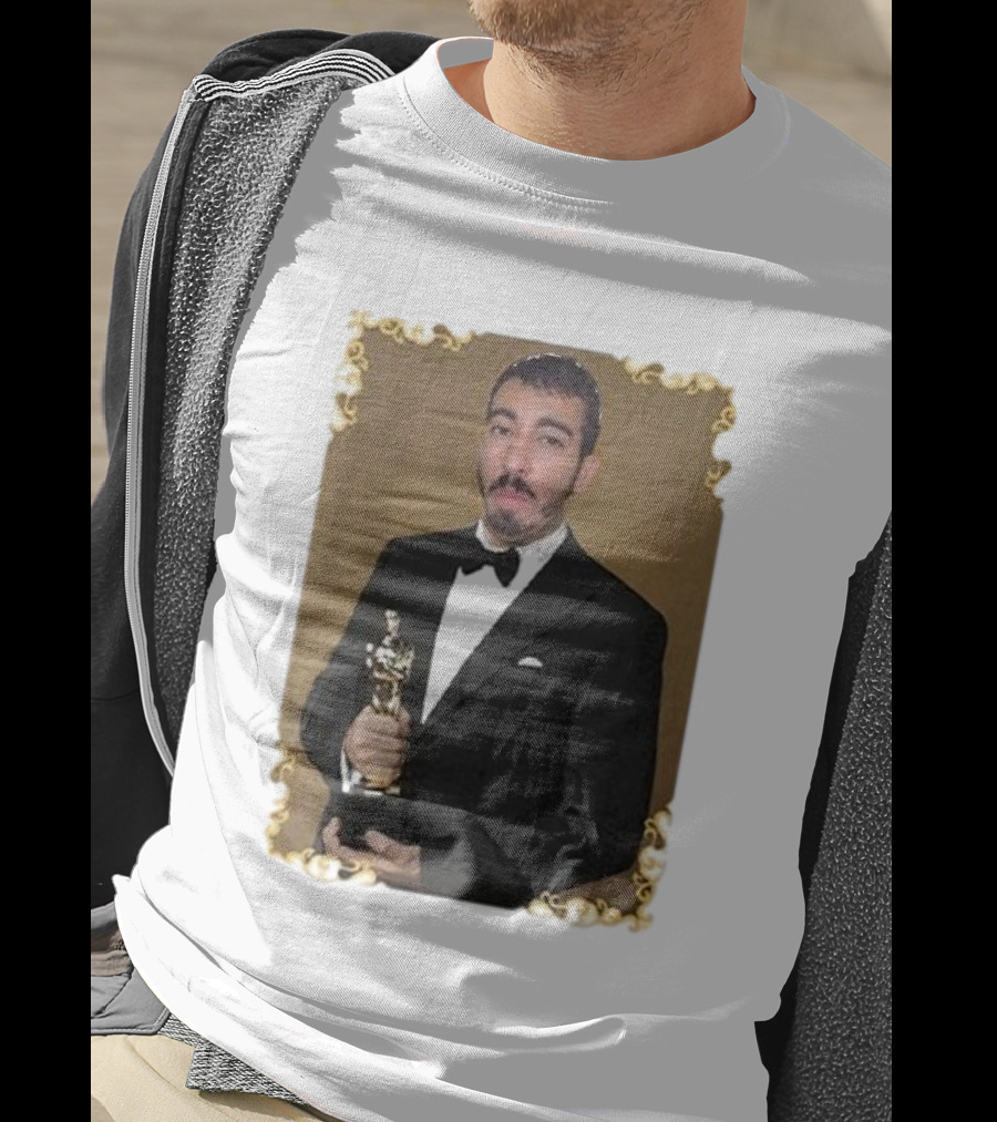 Saleh Jafarawi Mr Fafo Oscar Statue Award Winner T-Shirt