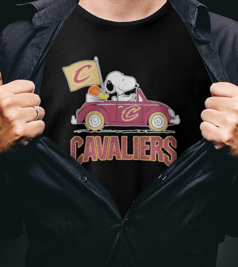 Snoopy Cavaliers Car With Basketball And Flag T-Shirt