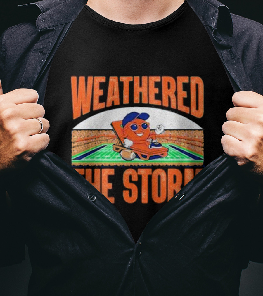 Syracuse Orange Weathered The Storm Lounge Mascot On Field T-Shirt