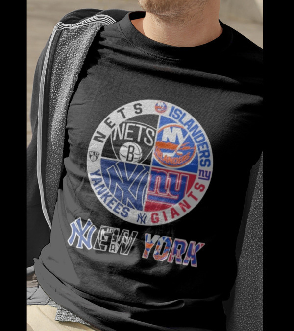 Brooklyn Nets New York Yankees Giants Islanders New York Multisport Team Circle T-Shirt