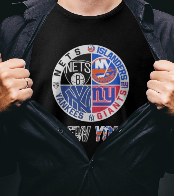 Brooklyn Nets New York Yankees Giants Islanders New York Multisport Team Circle T-Shirt
