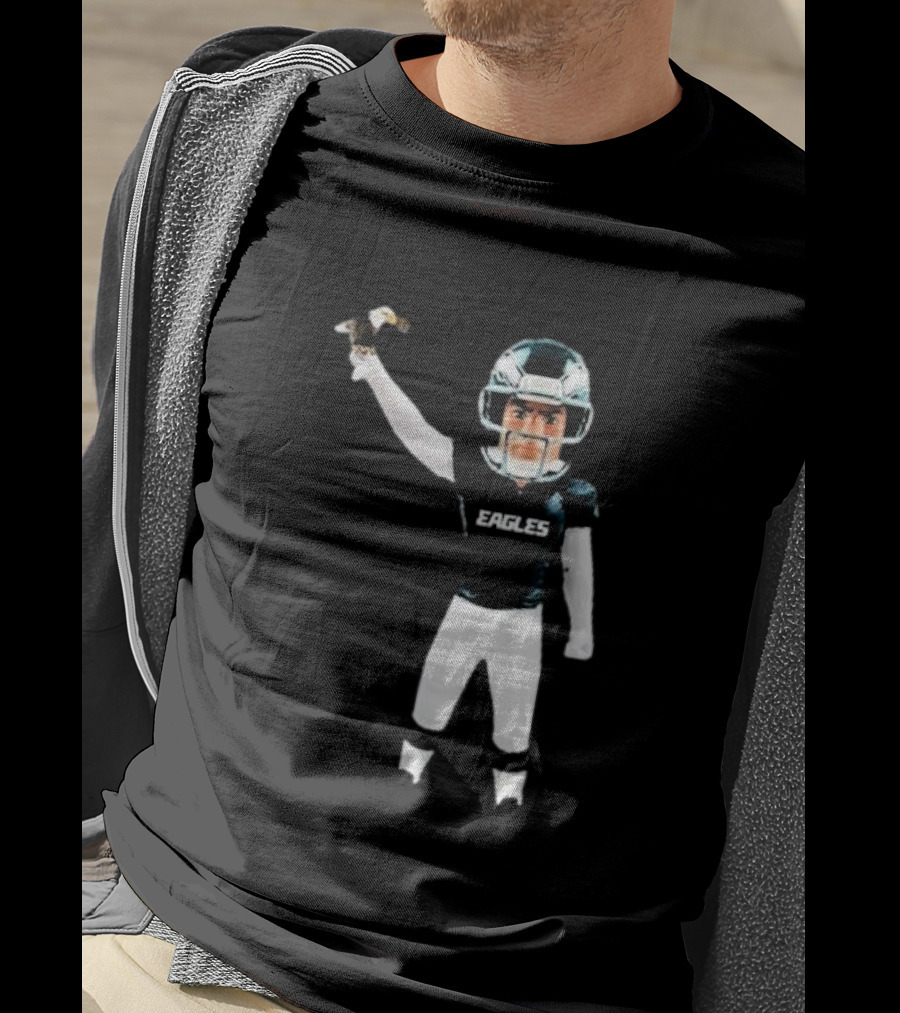 Eagles Bobblehead Football Player Holding Miniature Golf Club T-Shirt