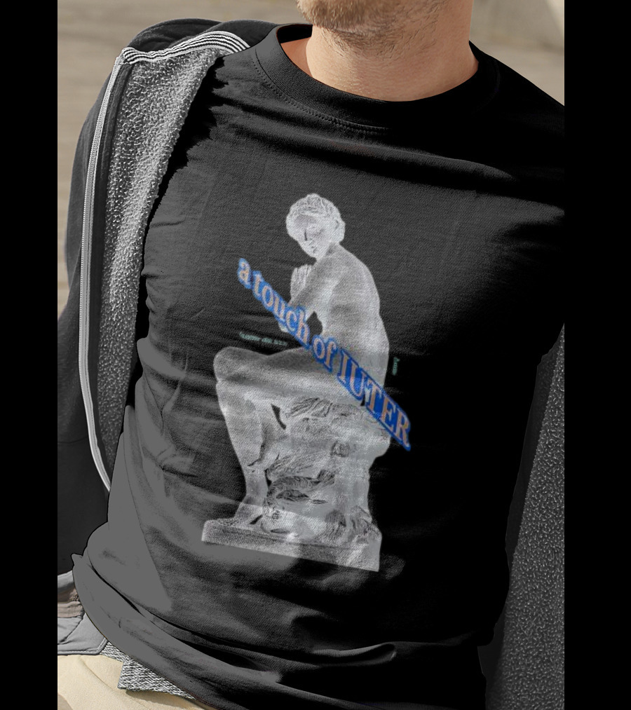 Nymph A Touch Of Iuter Collezione Primavera Estate 2025 Insieme Dal 2002 Statue T-Shirt