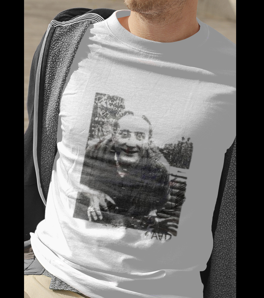 Duchamp Portrait AVID Text Compilation T-Shirt