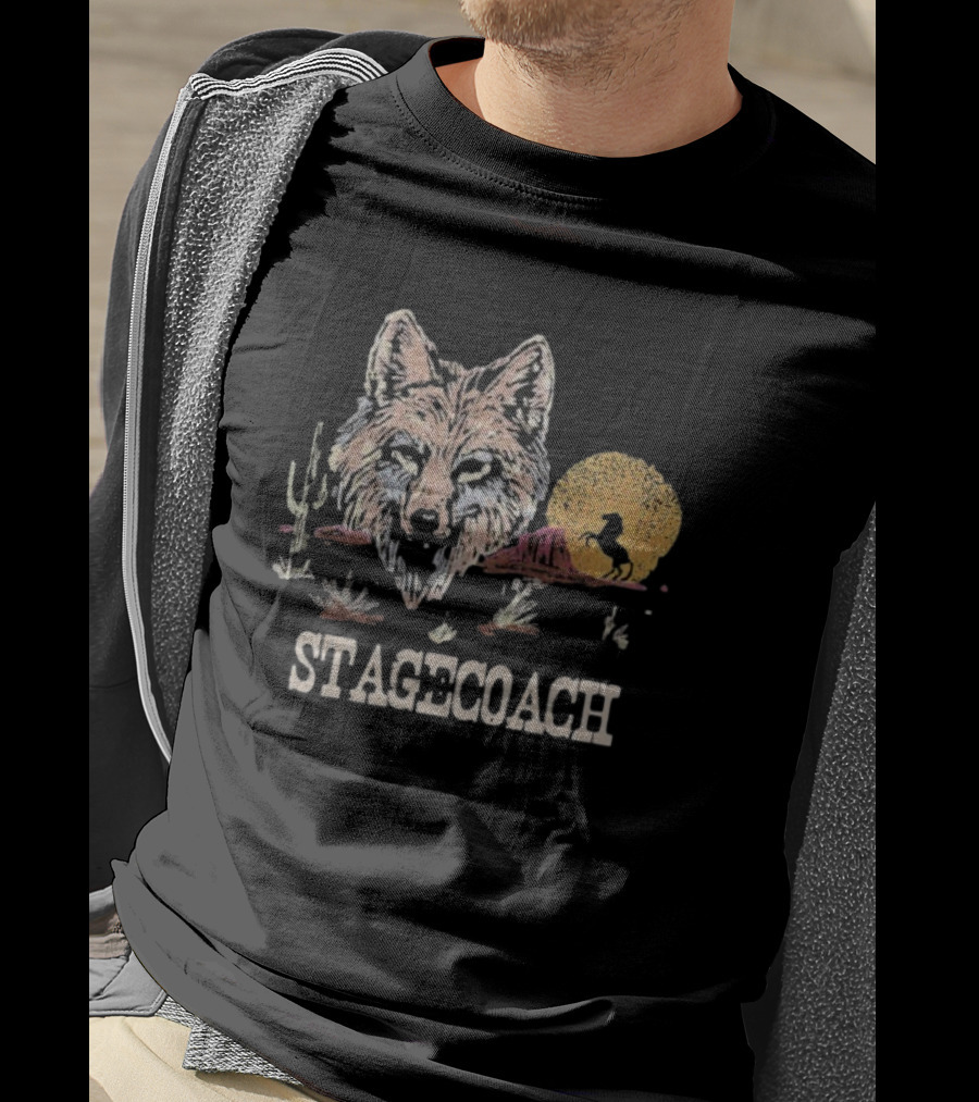 Stagecoach Lone Coyote Indio California 2025 Wolf Desert Scene T-Shirt