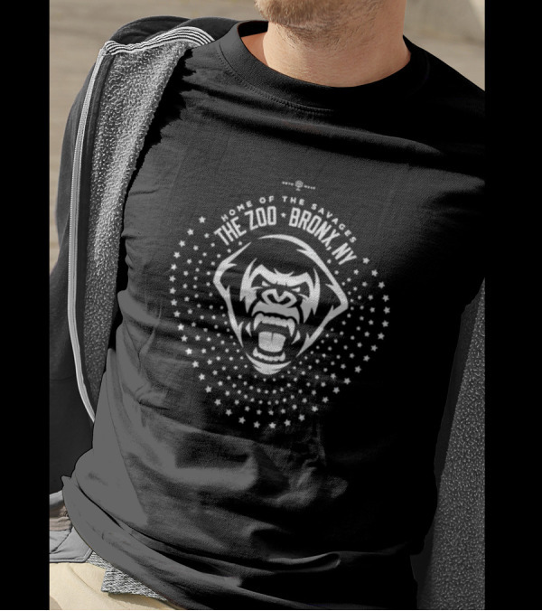 The Zoo Bronx NY Home Of The Savages Roaring Gorilla Star Pattern T-Shirt