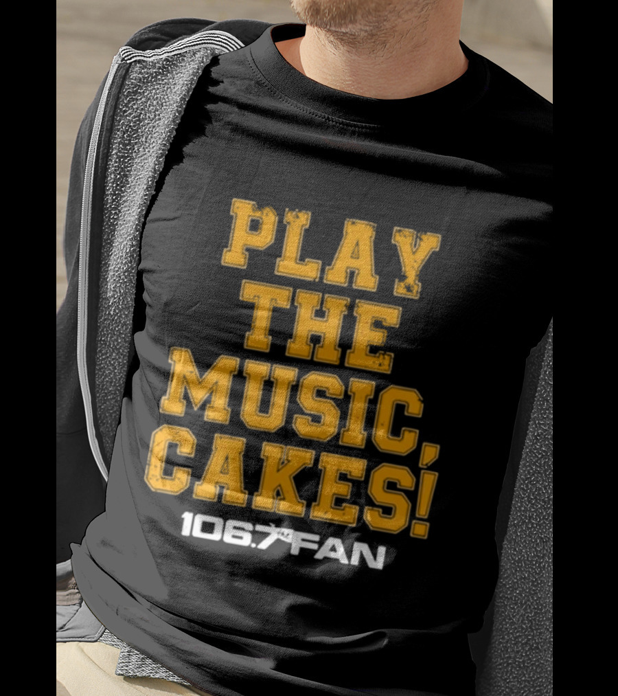 106.7 The Fan Play The Music Cakes The Junkies T-Shirt