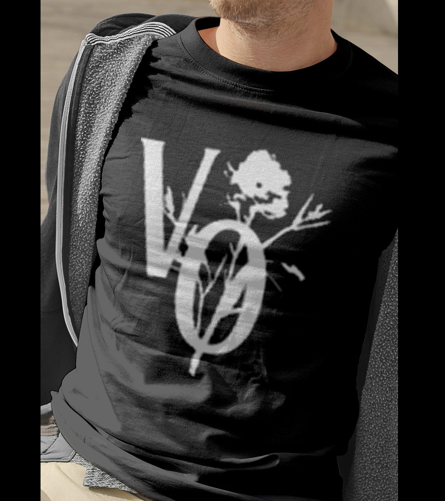 Violet Orlandi VO Floral Emblem T-Shirt