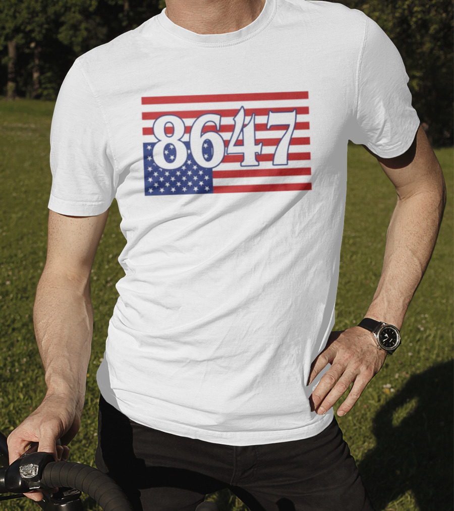 8647 American Flag Inverted Red Blue Stripes T-Shirt