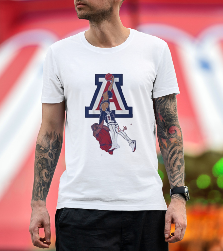 Arizona Basketball Caleb Love Dunking Over Defender T-Shirt