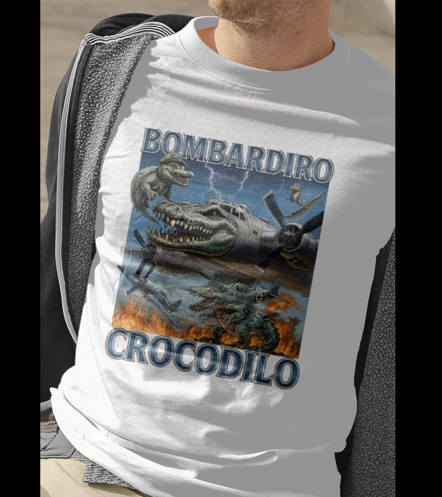 Bombardiro Crocodilo Italian Brainrot Meme Airplane Crocodile Battle T-Shirt