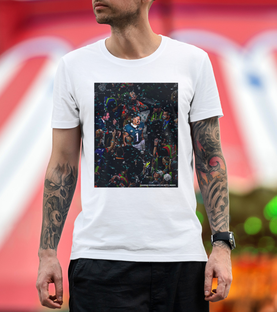 CHANDAN KHANNA AFP JALEN HURTS CONFETTI PHILADELPHIA EAGLES LIX T-Shirt