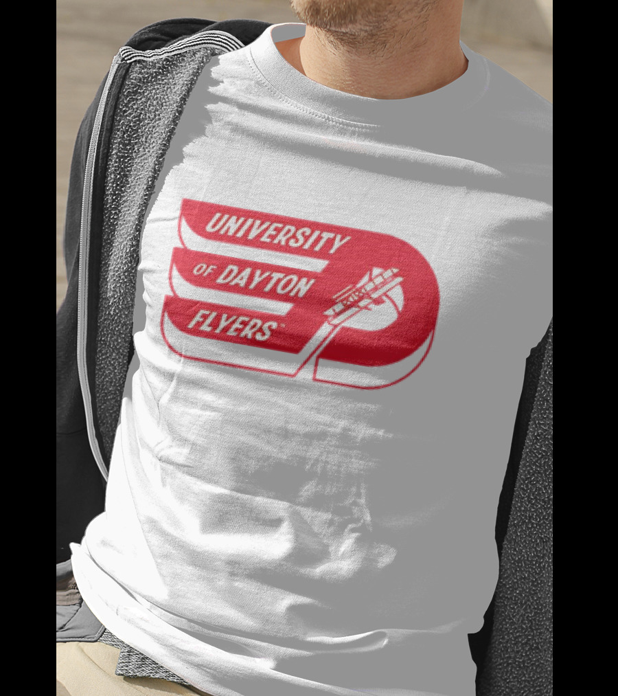 UNIVERSITY OF DAYTON FLYERS 1974 VINTAGE T-Shirt