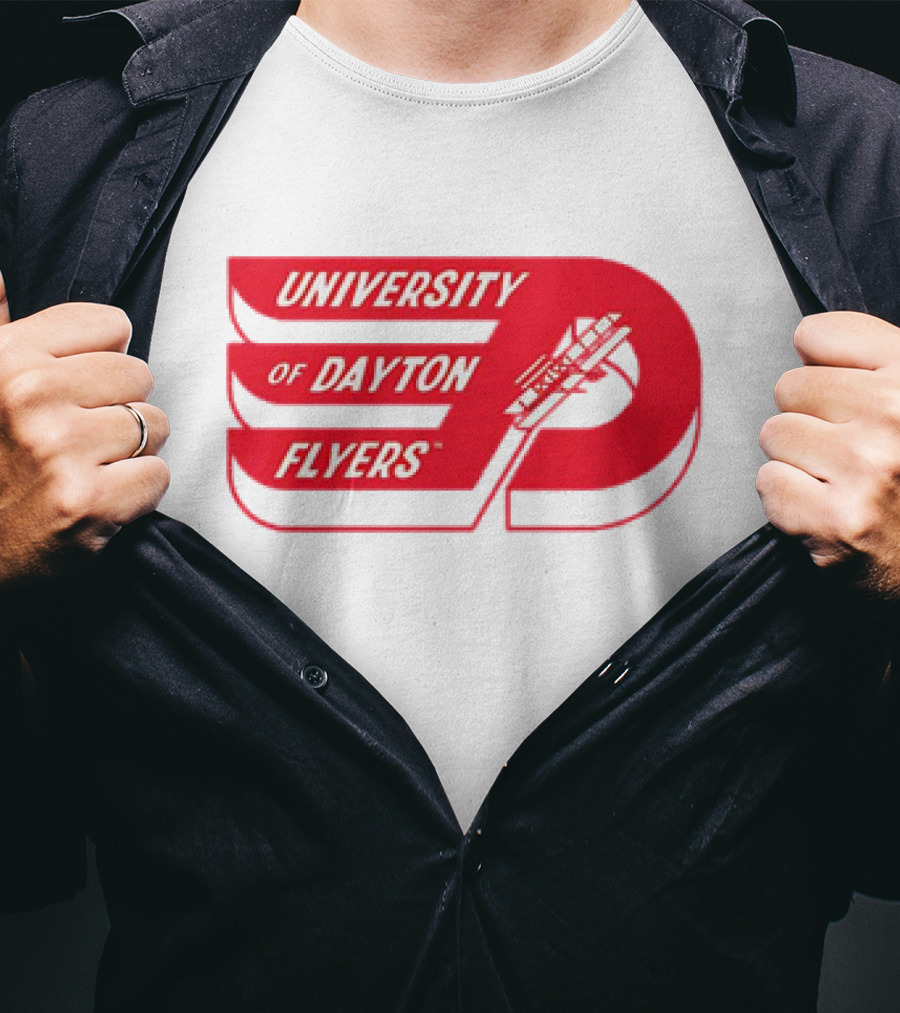 UNIVERSITY OF DAYTON FLYERS 1974 VINTAGE T-Shirt