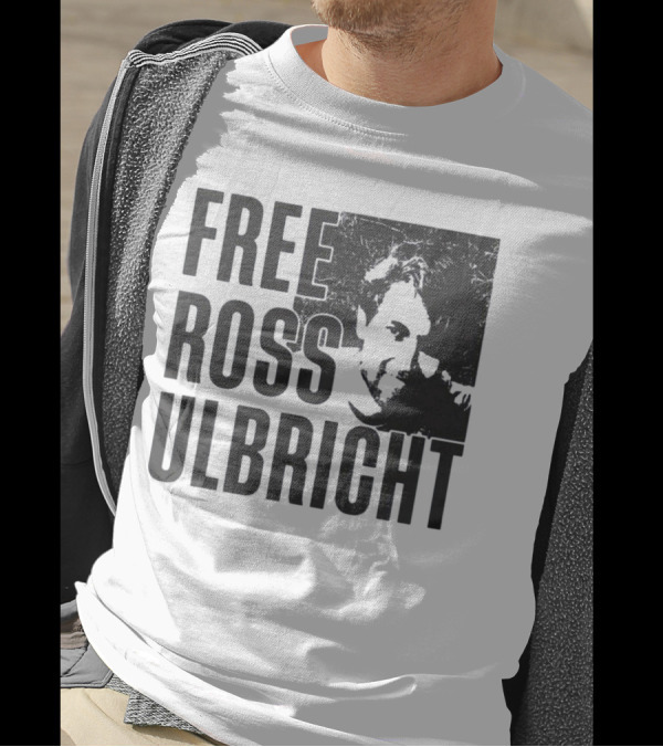 Free Ross Ulbricht Text With Distressed Face Graphic T-Shirt